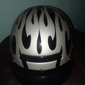 Motorcycle helmet with silver flames